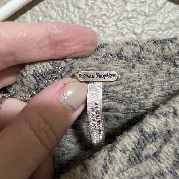 Free People Snow Bunny Pullover Sweater Size Small - Picture 2 of 9